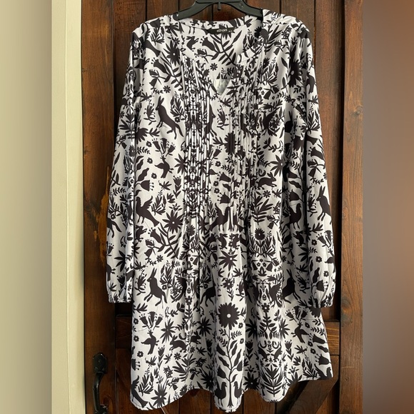 eShakti XL 18 flora and fauna pintuck pleat tunic - Picture 3 of 14